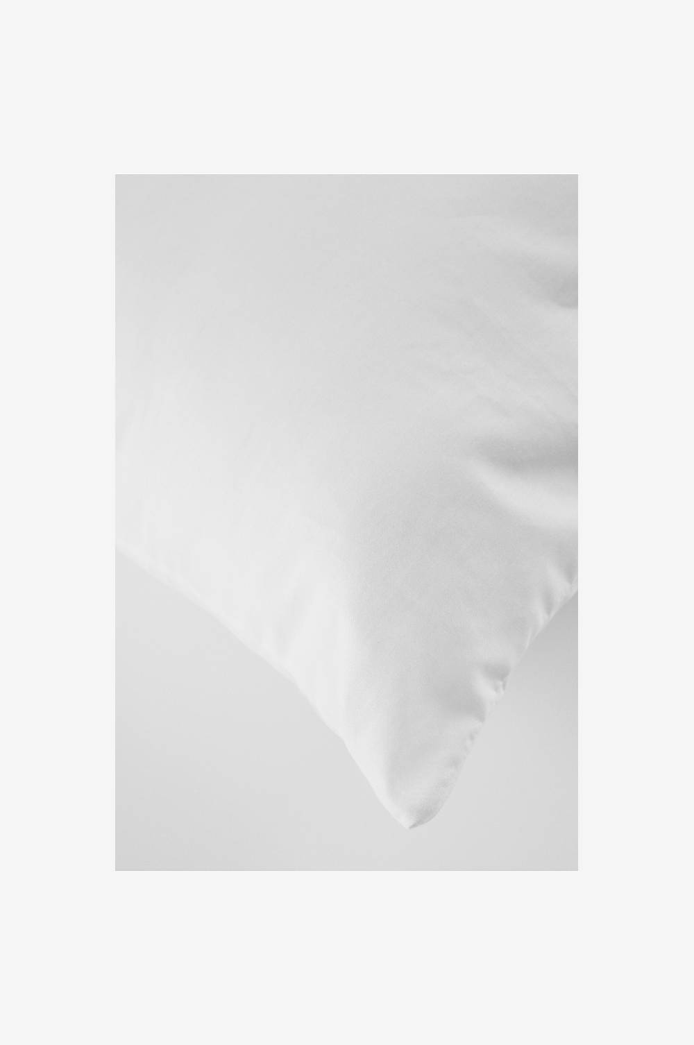 Jotex CELINE Kissen medium 90x50 cm - ökologisch und recycelt zollfrei