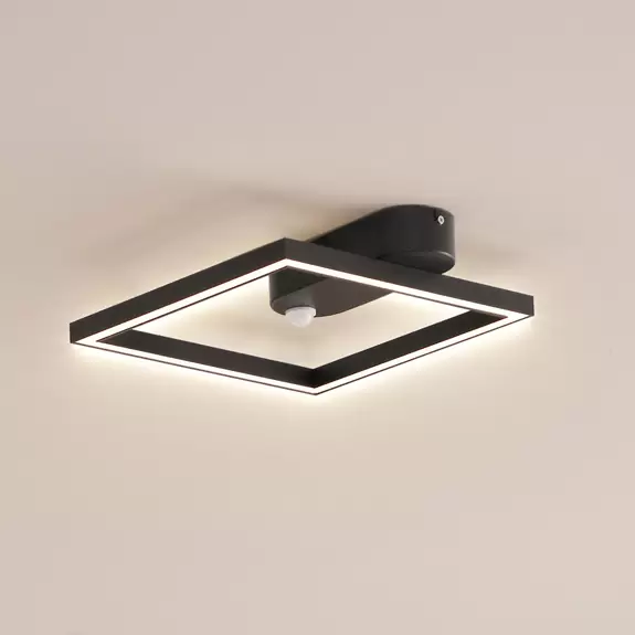 Lampenwelt Lindby LED-Deckenleuchte Yulla, schwarz, Bewegungsmelder Exklusivangebot