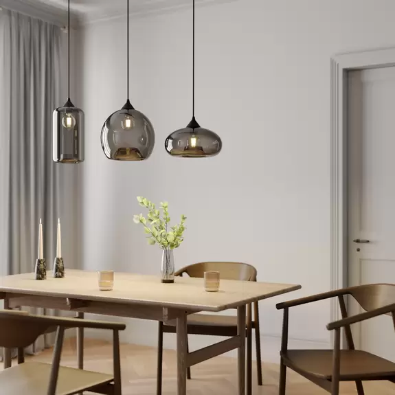 Lampenwelt Lindby Pendelleuchte Marla, 3-flammig, Glas, rauchgrau, E27 Lagerräumung