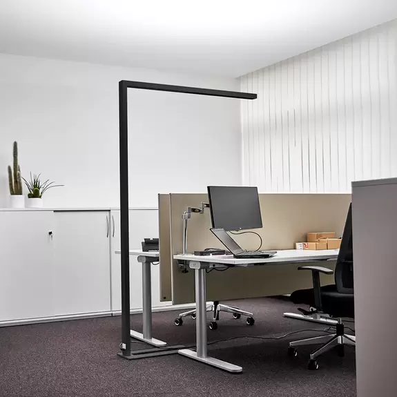 Lampenwelt LED-Büro-Stehlampe Jolinda Sensor, Dimmer, schwarz Blitzangebot