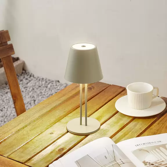 Lampenwelt Lindby LED-Akkutischleuchte Janea TWIN, grün, Metall Räumungsverkauf