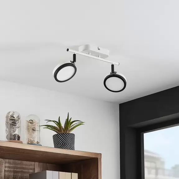 Lampenwelt Lindby Strahler Vesim, weiß, 2-flammig, 31,5 cm lang, Eisen Schlussverkauf