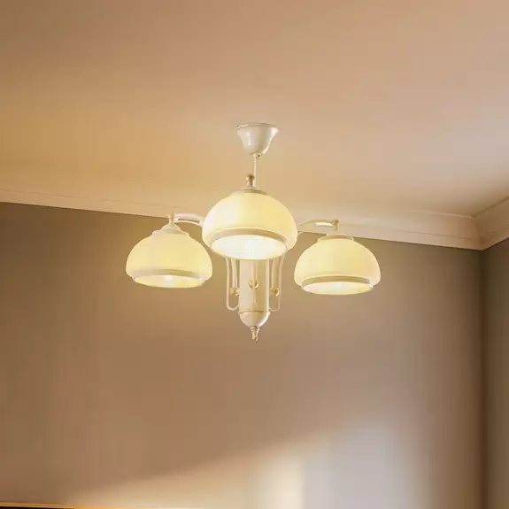 Lampenwelt Kronleuchter Lord, Glasschirme, dreiflammig, weiß Flash Sale