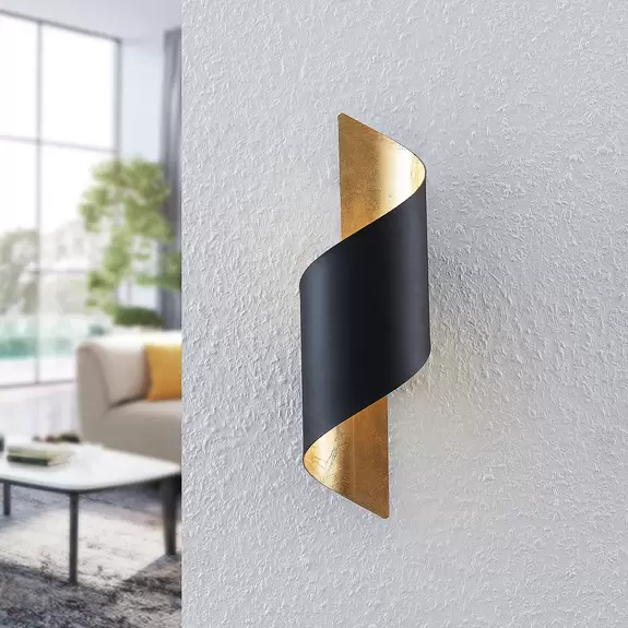 Lampenwelt Lindby Chenotara Wandlampe in Schwarz und Gold Angebote