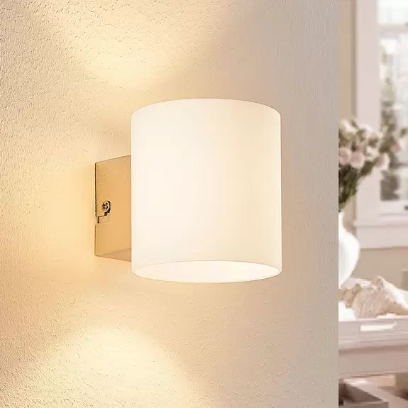 Lampenwelt Lindby Gerrit Wandlampe aus weißem Glas, rund Online Outlet