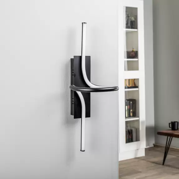 Lampenwelt Lindby Divola LED-Wandleuchte, stepdim, schwarz Räumungsverkauf