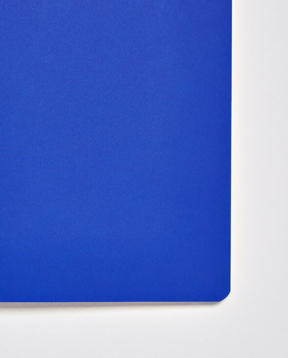 Nuuna Notizbuch Not White L Light Blau im Angebot
