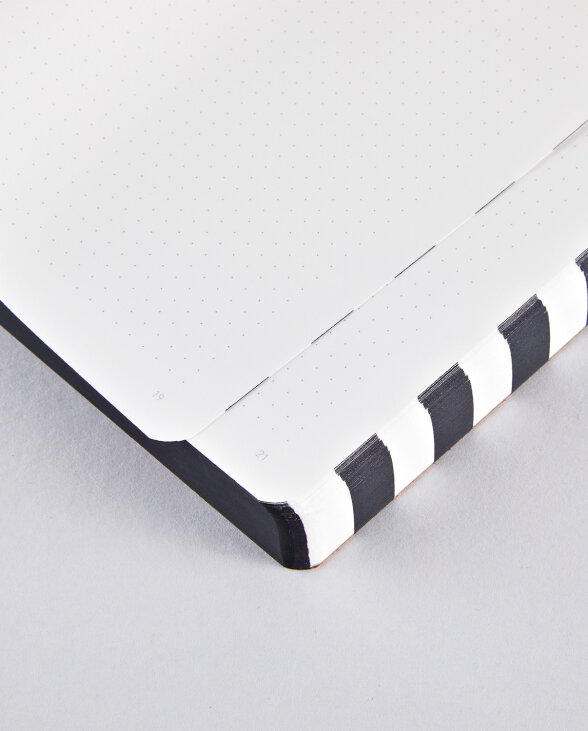 Nuuna Notizbuch Graphic L Prêt-à-écrire Begrenztes Angebot
