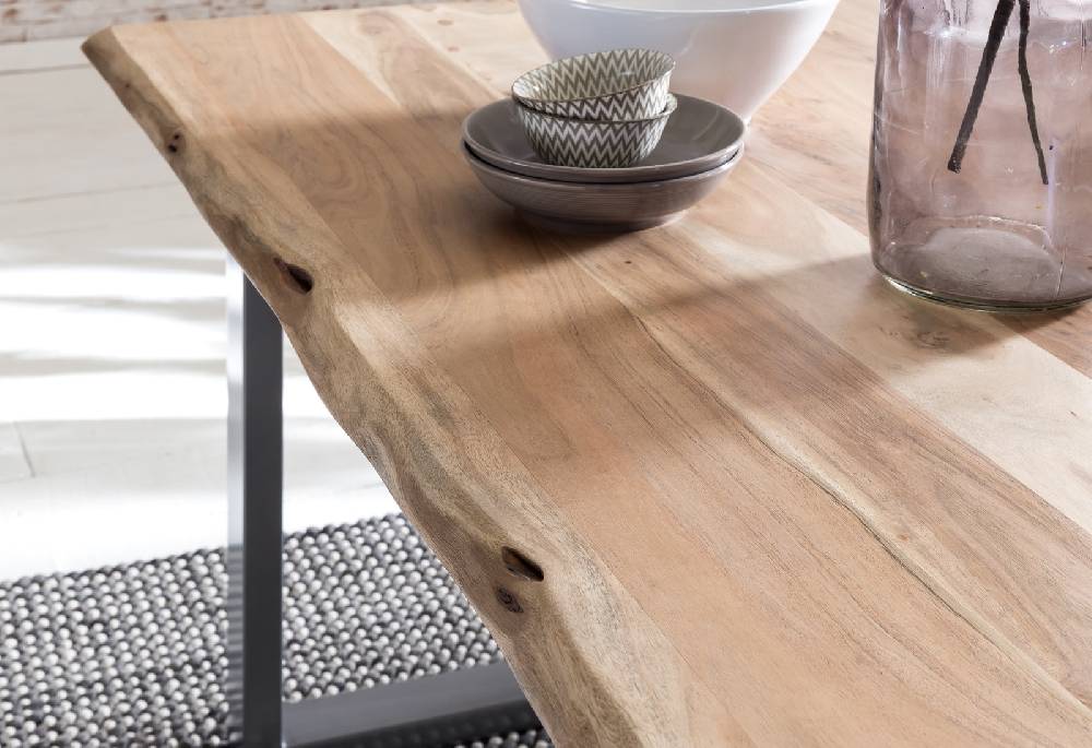 Salesfever Baumkantentisch Stühle dunkelbraun 180 cm massiv NATUR 5tlg GIADA Begrenzte Freigabe