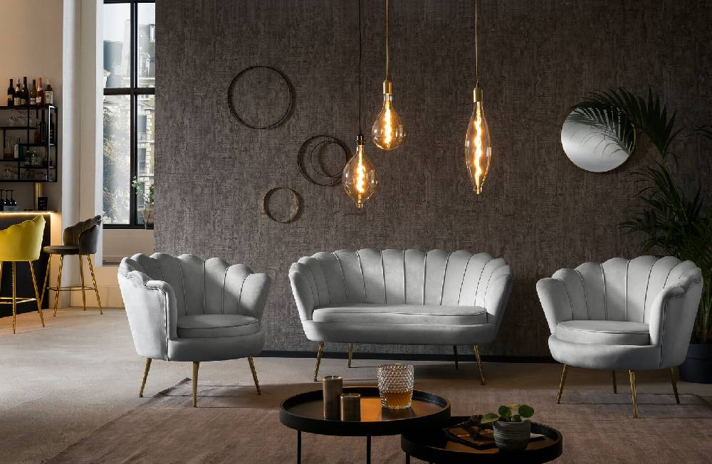Salesfever Muschelsofa Hellgrau aus Samt Arielle Letzter Tag