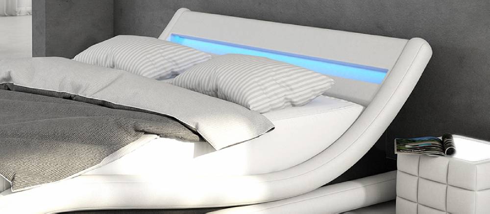 Salesfever Polsterbett 180x200 cm weiß schwarz Doppelbett LED Beleuchtung BELLUGIA Letzte 2 Tage