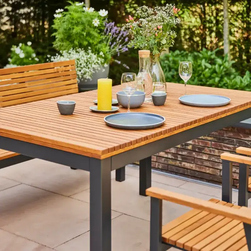 Siena Garden Bozen Gartentisch Robinienholz FSC® 100 % natur Nur noch ein Tag übrig