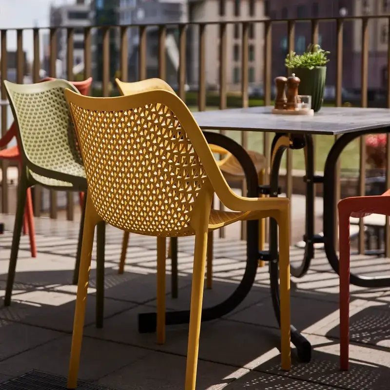 Siena Garden Urban Lights District Stapelsessel Polypropylen mustard Kostenloser Versand